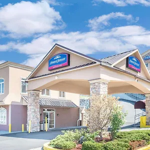 Howard Johnson By Wyndham Hotel